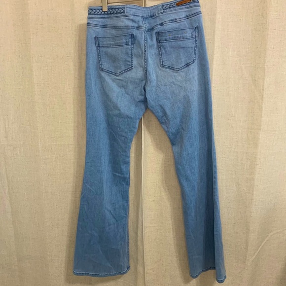 PILCRO AND THE LETTERPRESS Stet Wide Leg Jeans - Picture 5 of 8